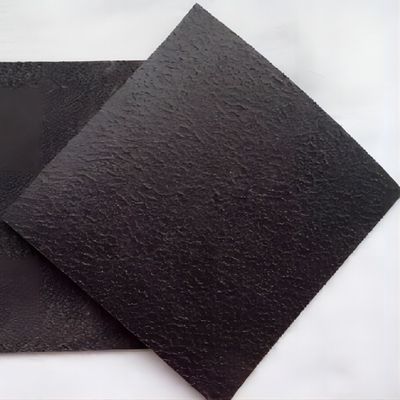 Γεωμεμβράνη μαύρης υφής πάχους 1 mm και 2 mm για την πρόληψη διαρροών στην υδατοκαλλιέργεια