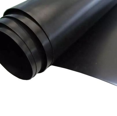 30mil 60mil 1mm HDPE Μαύρες γυαλιστερές γεωμεμβράνες για δεξαμενές αποθήκευσης νερού