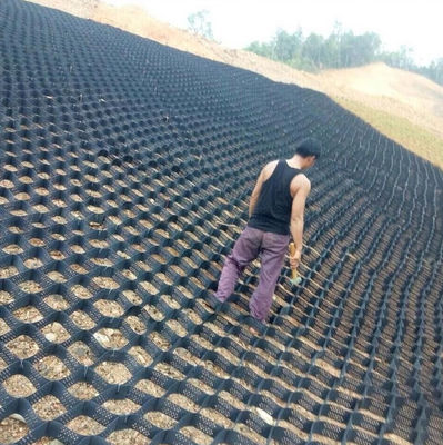 330mm-1000mm Απόσταση συγκόλλησης HDPE Geocell για λύση σταθεροποίησης χαλίκις δρόμου