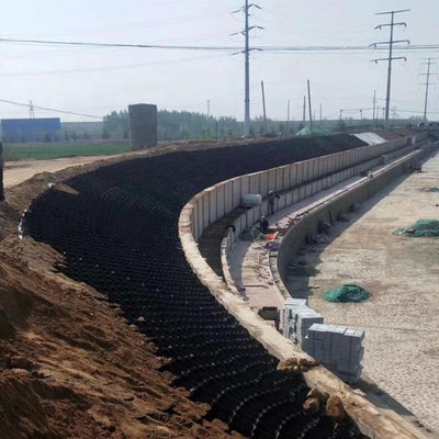 330mm-1000mm Απόσταση συγκόλλησης Γεωκύτταρα Γη Grid Paver για Honeycomb Gravel Driveway