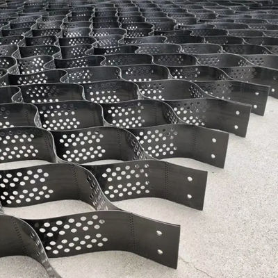 Γήπεδο οδικής οδού Σχιστόστρωτο HDPE Γεωκύτταρο Η τέλεια λύση για την ενίσχυση του εδάφους