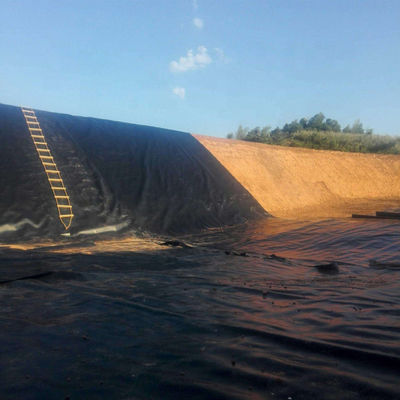 Αντι-UV HDPE υδρατμική επιφάνεια λίμνης 1mm μήκος 50-200m για τα χώματα υγειονομικής ταφής 0,7mm υδατοασφαλείς γεωμεμβράνες