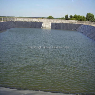 Διπλή ομαλή επιφάνεια HDPE Γεωμεμβράνη για ινίκευση λιμνού ψαριών 0,5 mm 1 mm 0,75 mm 1,5 mm 2 mm