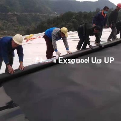 Αδιάβροχο γυαλιστερό γεωμεμβράνη Στυλ βιομηχανικού σχεδιασμού για 0,75mm 1mm 1,5mm HDPE LDPE