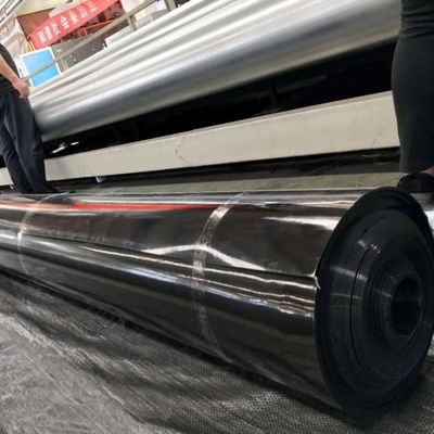 Διπλή ομαλή γεωμεμβράνη HDPE για υδροσταθεροποίηση 2 mm σε λίμνες και χώρους υγειονομικής ταφής