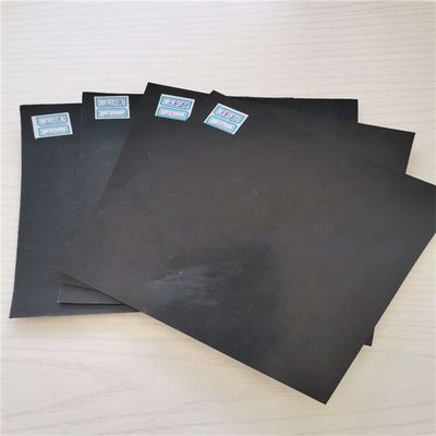 Γεωμεμβράνη 50m-100m/roll 1.0mm για έργο πισίνας στις Φιλιππίνες