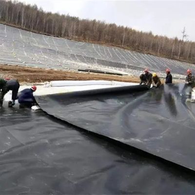 Λευκό υδρογονάνθρακα HDPE γεωμεμβράνη δεξαμενόπλυσης ιχθυοκαλλιέργειας