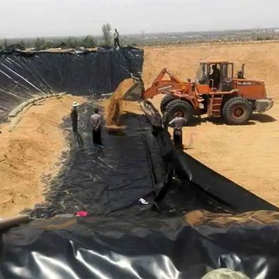 Διπλή ομαλή/διπλή υφή HDPE υδρατρίδας με επικάλυψη ζυθοποιούμενη γεωμεμβράνη για στρογγυλή δεξαμενή ψαριών