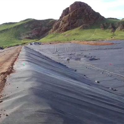 Μαύρη γυαλιστερή γεωμεμβράνη 1.5mm/2.0mm HDPE επένδυση για αδιαπέραστες πλαστικές επένδυση φράγματος