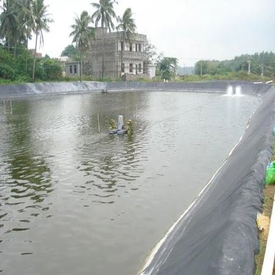 1m-8m πλάτος 0,3mm-3,0mm πάχος HDPE Geomembrane επένδυση για ενισχυμένες επένδυση λίμνης