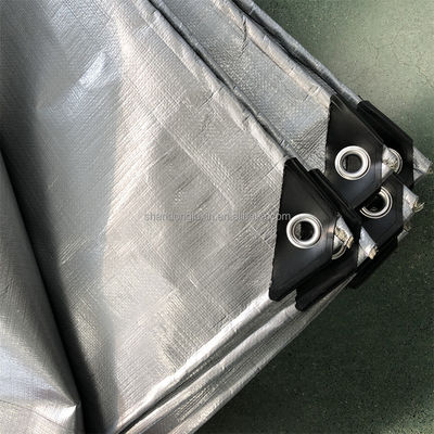 Επικάλυψη PE Tarpaulin Silver Gray Ιδανική για να εμποδίζει το φως του ήλιου και να προστατεύει από τη βροχή