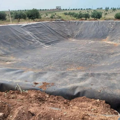 Γεωμεμβράνη πλάτους 1-6m για υπαίθριες λίμνες ψαριών Προσυσκευασμένη ανθεκτική σε οξέα και αλκαλία