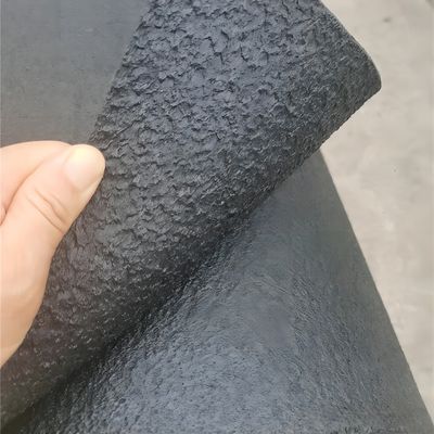 Γεωμεμβράνη μαύρης υφής πάχους 1 mm και 2 mm για την πρόληψη διαρροών στην υδατοκαλλιέργεια
