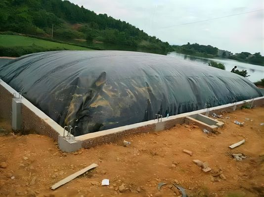 Γεωμεμβράνη HDPE 1mm 2mm Αντί τρύπησης Αντίσταση σε δάκρυα Αντίσταση σε υπεριώδη ακτινοβολία