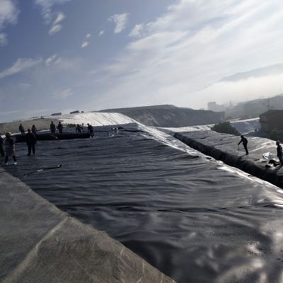 Υδατοασφαλής γεωμεμβράνη 1 mm 2 mm για τεχνητή επιφάνεια φράγματος δεξαμενής λίμνης