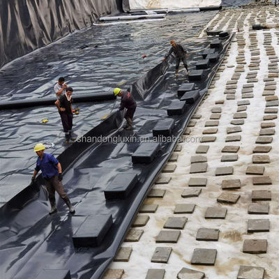 Επικάλυψη με γεωμεμβράνη PE 2 mm για ορυχεία και άλλες βιομηχανικές εφαρμογές