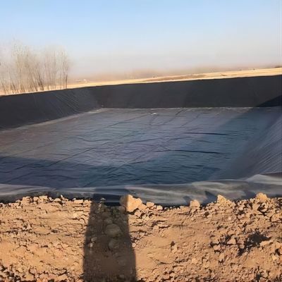 Γεωμεμβράνη HDPE ομαλής επιφάνειας για χώρους υγειονομικής ταφής μήκος 50-100m/τυλίγμα κατά αίτηση