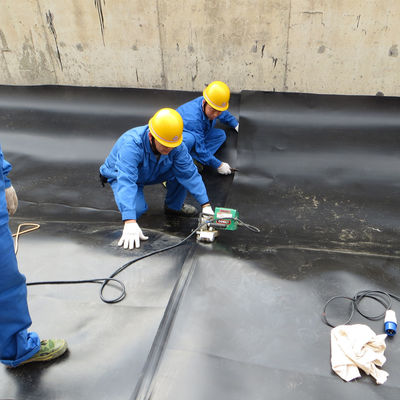Μαύρες γεωμεμβράνες HDPE πλάτος 1m-8m Καλύτερη επιλογή για υδατοκαλλιέργεια