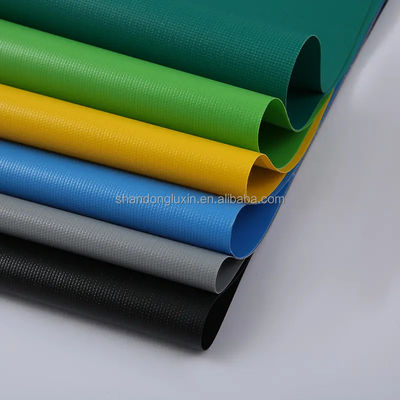 Προσαρμοσμένο χρώμα 800gm Λάμψη PVC επικαλυμμένες σκούπες σκηνές πλαστικές σκούπες ύφασμα
