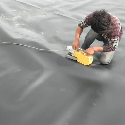 1-6m πλάτος HDPE Smooth Γεωμεμβράνη για ράμφος λιμνού ψαριών Επιστροφή και αντικατάσταση προσφέρεται