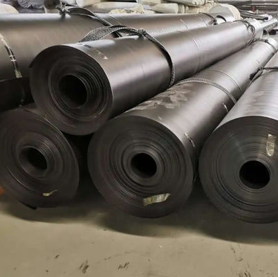 Αδιάβροχο υδροπετρελαϊκό υλικό HDPE για λίμνες ψαριών 30mil 60mils Μαύρη γεωμεμβράνη για δεξαμενές αποθήκευσης νερού