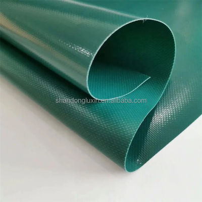 Μεσαίου βάρους PVC επικαλυμμένη σανίδα 510-650gm για φορτηγό καλύπτουν σκηνή Καλύτερη και αντοχή